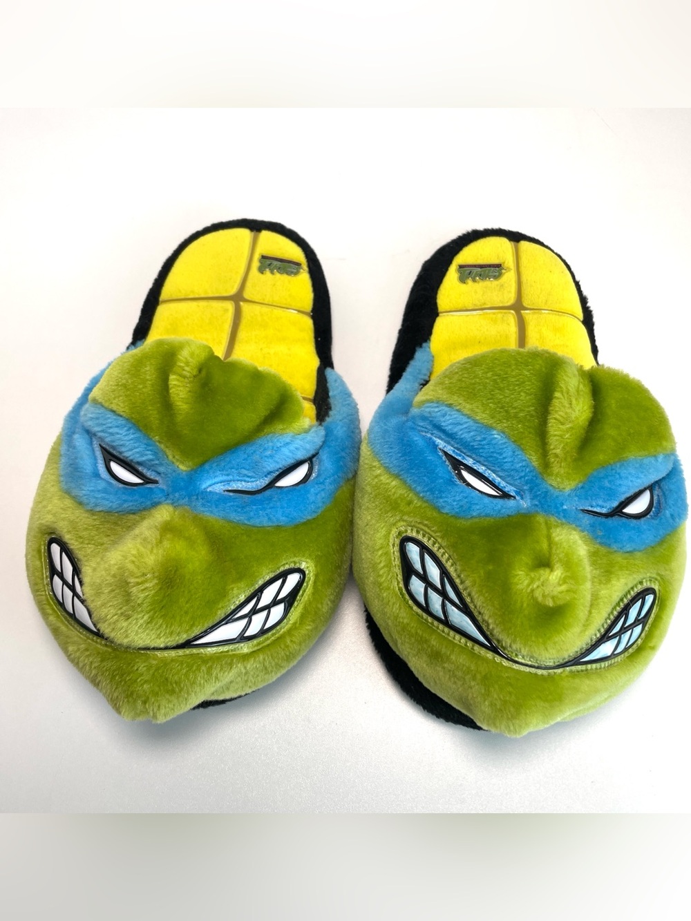 Teenage Mutant Ninja Turtles Boys Slippers Plush Material Sz 3-4